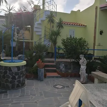 Panorama Apartment *