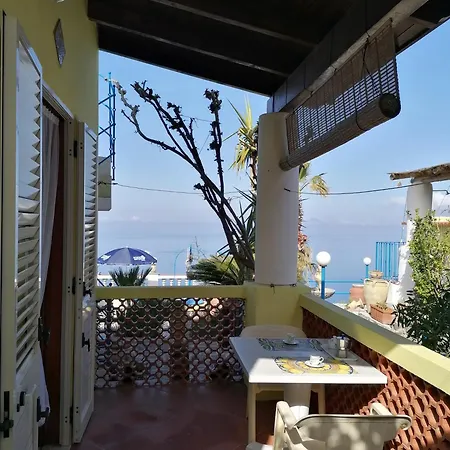 Panorama Apartment *